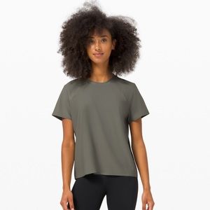 Lululemon Sun Shelter Short Sleeve Rash Guard